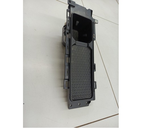 Подстаканник с отсеком под зарядку