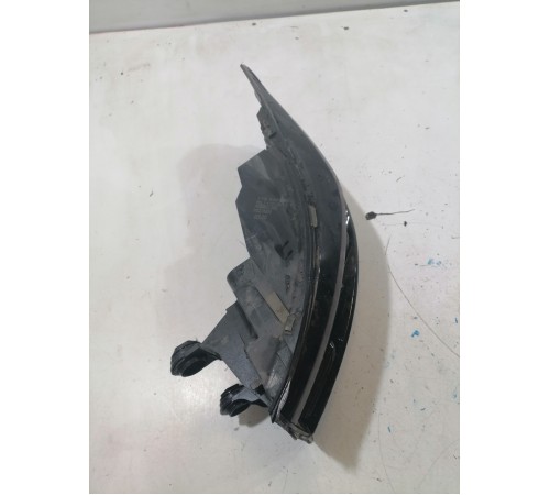 Фонарь задний правый (уценка)