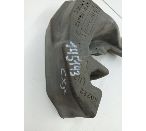 Пыльник крыла передний левый