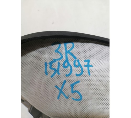 Обшивка крышки багажника правая верхняя