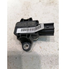 Датчик удара передней левой двери