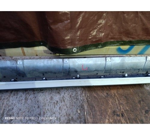 Накладка порога левая