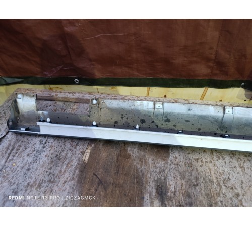 Накладка порога левая