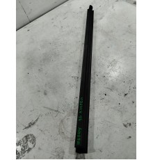 Уплотнитель стекла задний левый внутренний