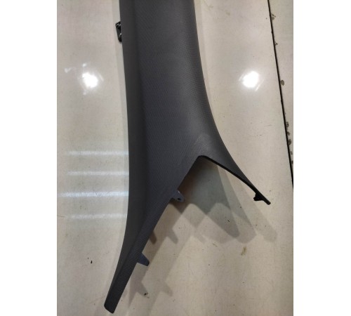 Обшивка стойки (передняя, правая)