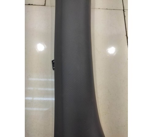 Обшивка стойки (передняя, правая)