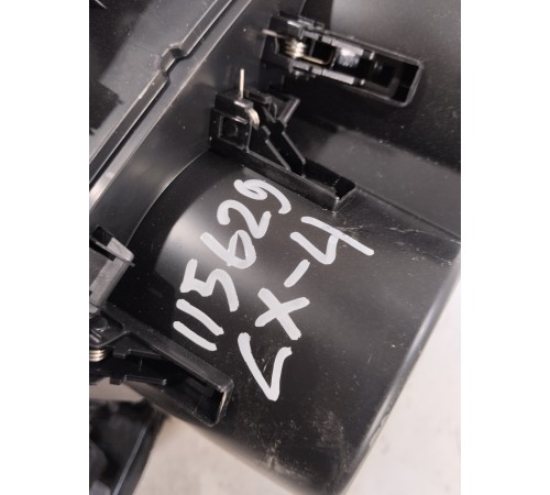 Подстаканник центральной консоли