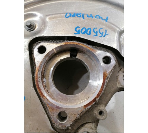 Кулак поворотный задний левый