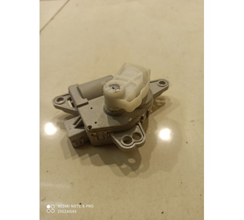 Моторчик привода заслонок отопителя