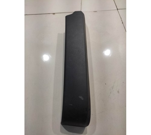 Накладка сиденья (передняя левая)