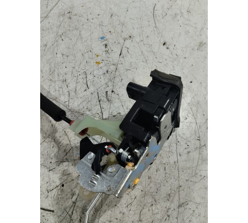 Замок двери передний правый