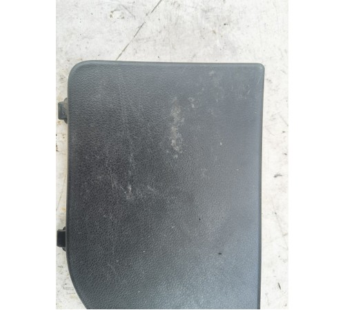 Накладка обшивки багажника задняя левая