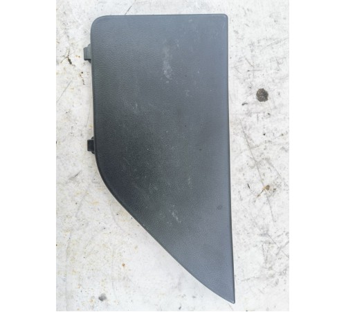 Накладка обшивки багажника задняя левая