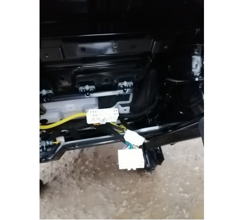 Сиденье переднее левое