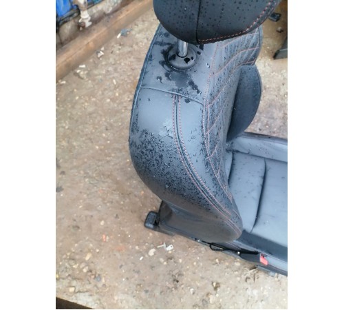 Сиденье переднее левое