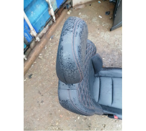 Сиденье переднее левое