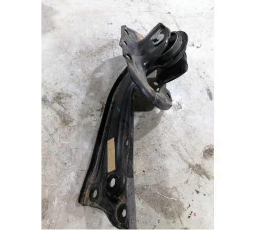 Рычаг задний левый