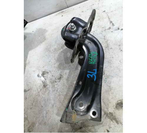 Рычаг задний левый