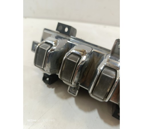 Фара дневного света левая (ходовые огни)