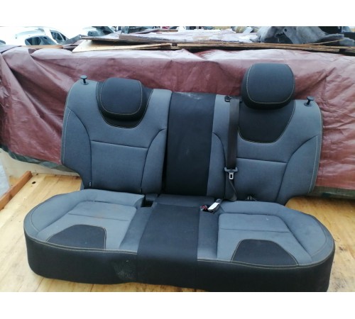 Задний ряд сидений