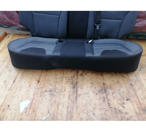 Задний ряд сидений