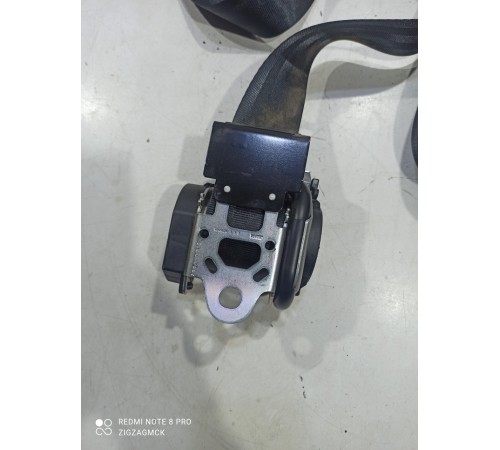 Ремень безопасности (передний правый)