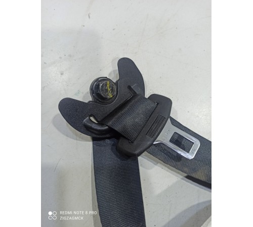 Ремень безопасности (передний правый)