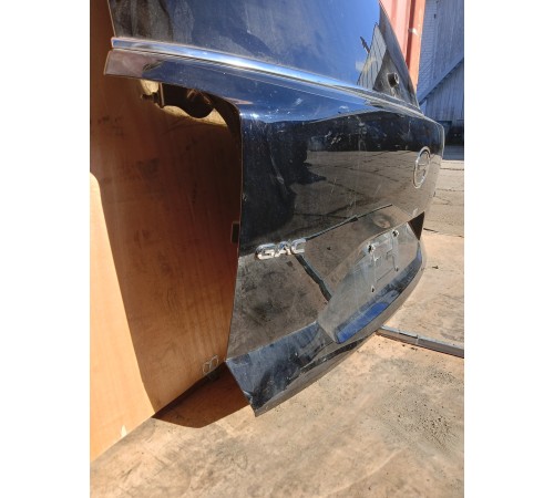 Крышка багажника (пятая дверь)