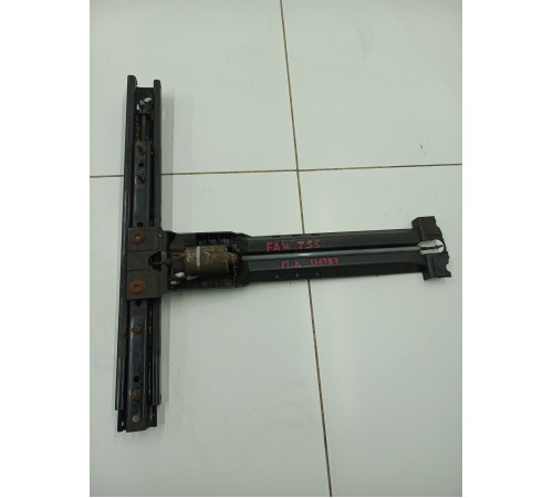 Моторчик регулировки сиденья передний левый