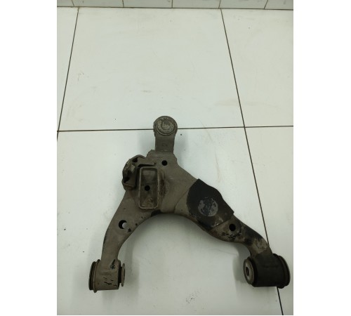 Рычаг подвески передний правый