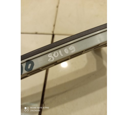 Направляющая стекла двери(задняя правая)