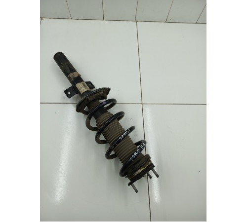 Амортизатор Передний правый в сборе