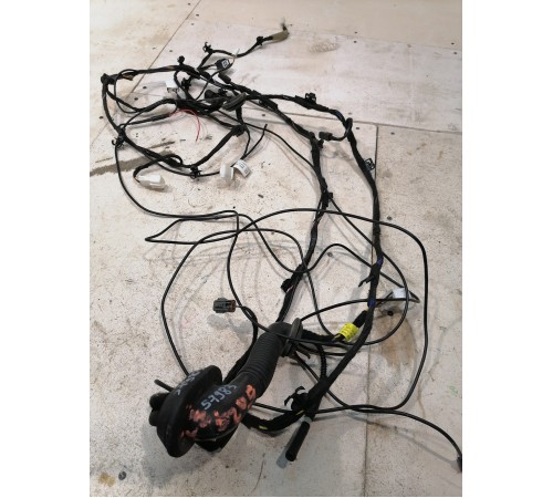 Электропроводка крышки багажника