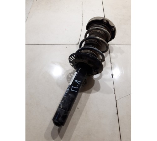 Амортизатор подвески передний левый в сборе