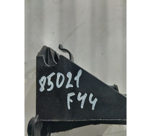 Кронштейн(крепление) салона