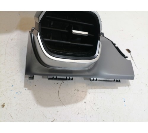 Дефлектор обдува салона