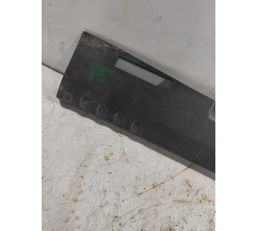 Накладка задней панели замка багажника