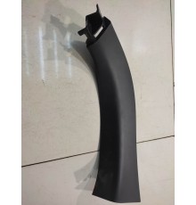 Накладка крышки багажника (задняя, левая)