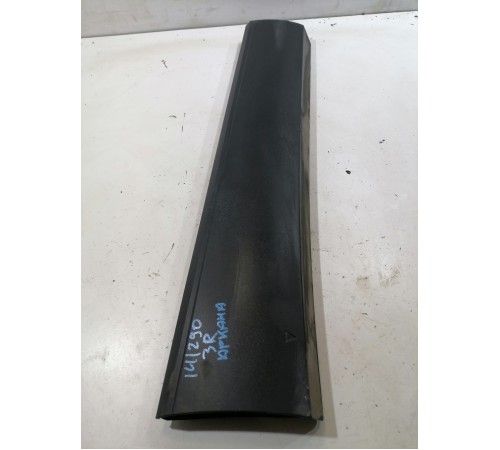 Накладка двери задняя правая нижняя, молдинг