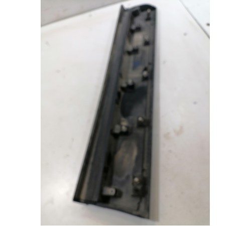 Накладка двери задняя правая нижняя, молдинг