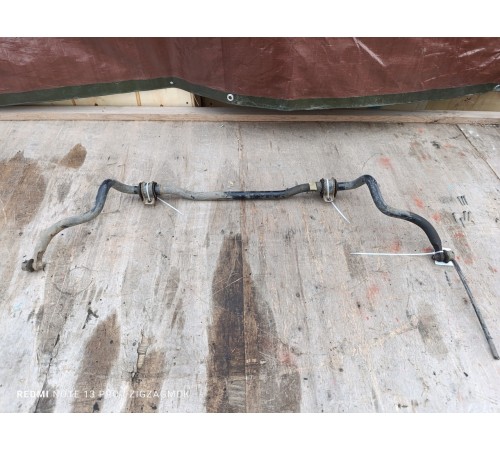 Стабилизатор передний