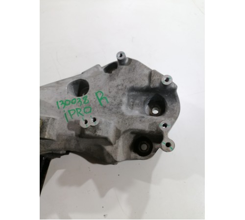 Крепление опора двигателя правая