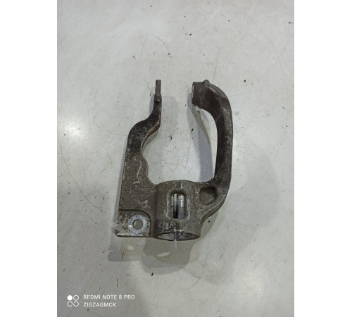 Кронштейн Амортизатора