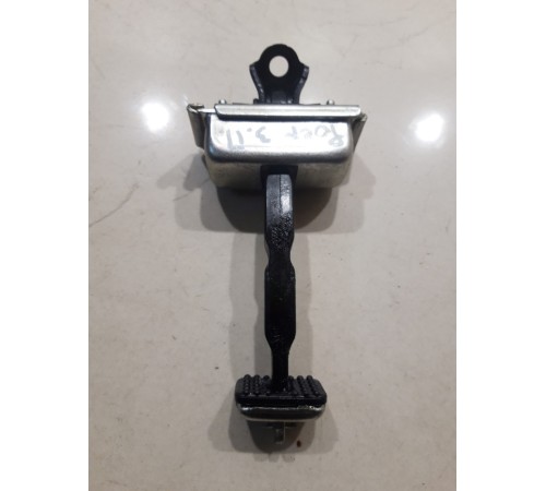 Ограничитель двери(задний правый)