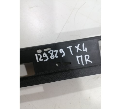 Накладка порога передняя правая