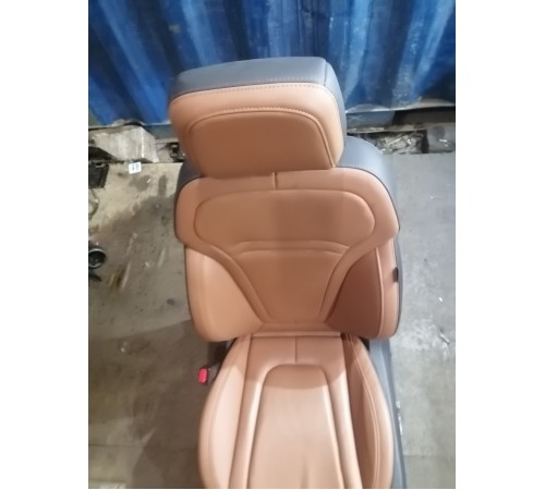 Сиденье переднее левое