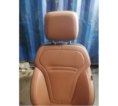 Сиденье переднее левое