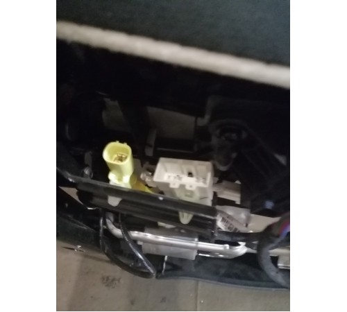 Сиденье переднее левое