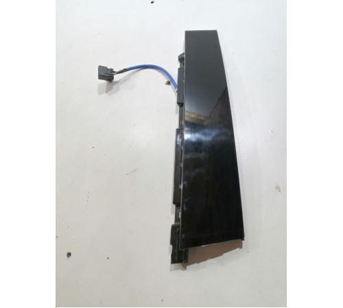 Накладка двери передняя левая с активатором замка