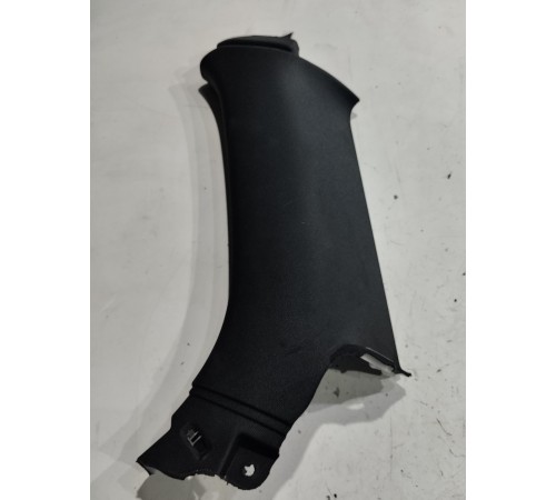 Обшивка стойки (задняя правая)